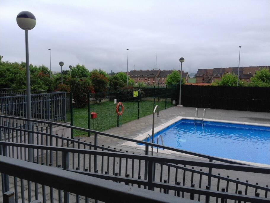 Piso Con Vistas En Urbanizacion Con Piscina サンタンデール エクステリア 写真